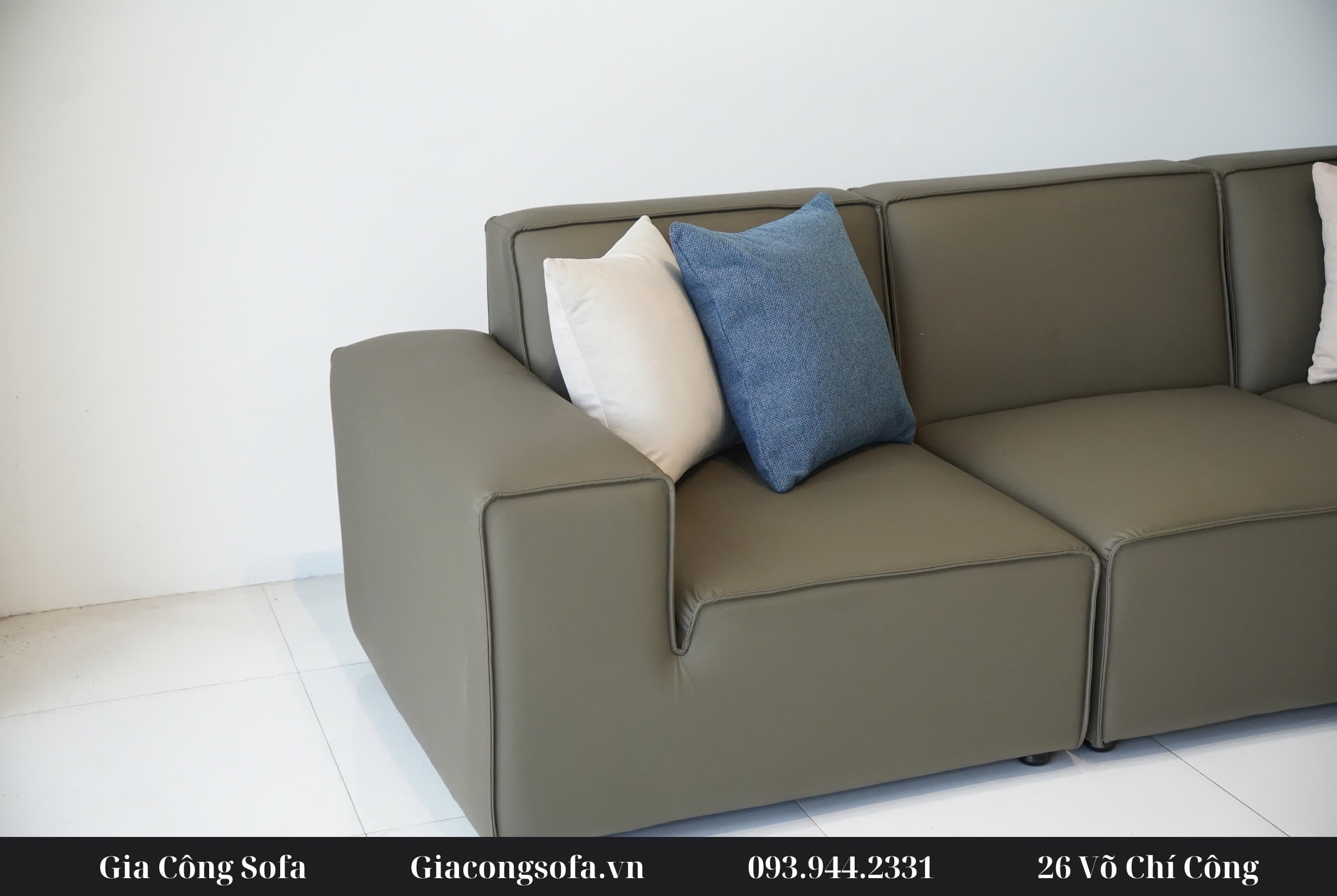 Sofa 79